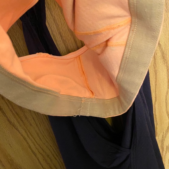 Lululemon tank top with built in sports bra - Picture 7 of 9